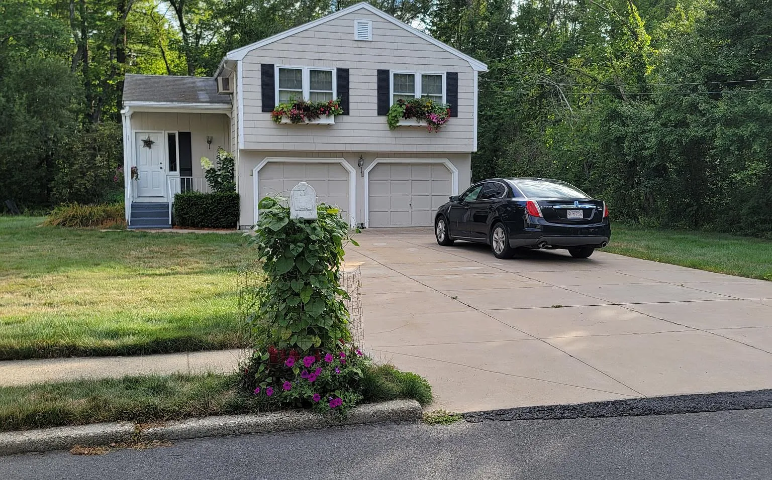 16 Maud Graham Cir — Photo 2