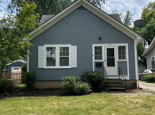 612 Center St, Geneva, IL 60134