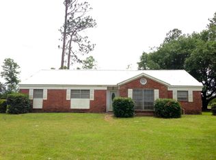 2285 E Laura Dr, Lake Charles, LA 70611