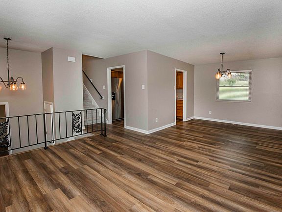4th image of 1815 Sedgewick Dr