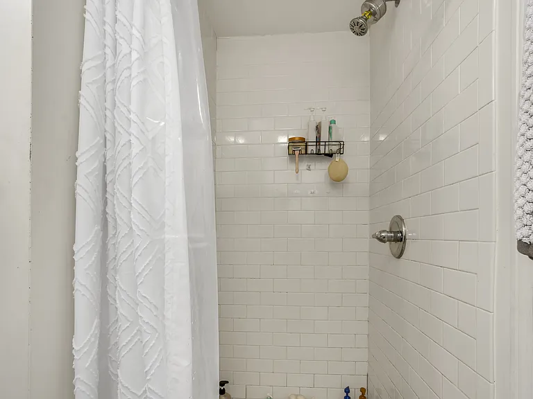 35 N Margin St #4 — Photo 8