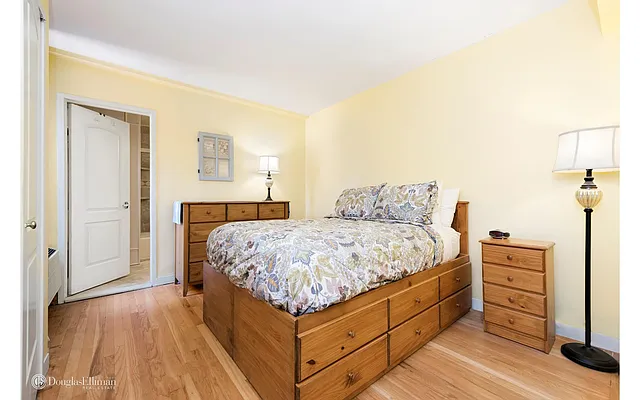 Sold by Douglas Elliman | media 16