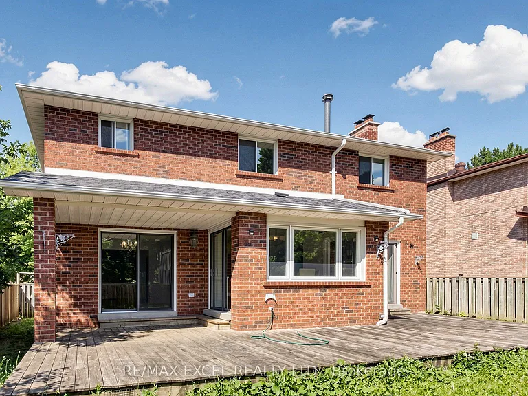 21 Mary Gapper Cres — Photo 47