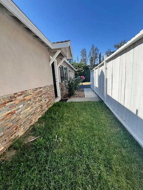 2 bed, 790 sqft, $2,500 — Photo 2