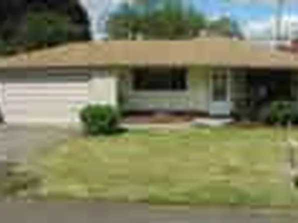 1534 Alderwood St, Eugene, OR 97404