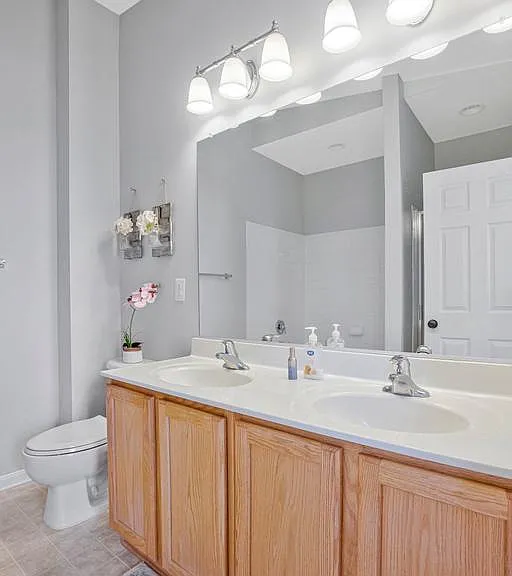 122 Lloyd St #211 — Photo 21
