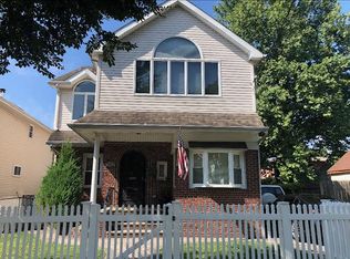 252 Beach Ave, Staten Island, NY 10306