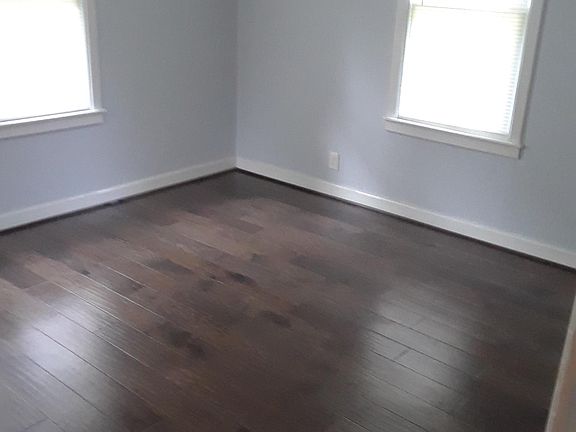 4th image of 803 Spencer St