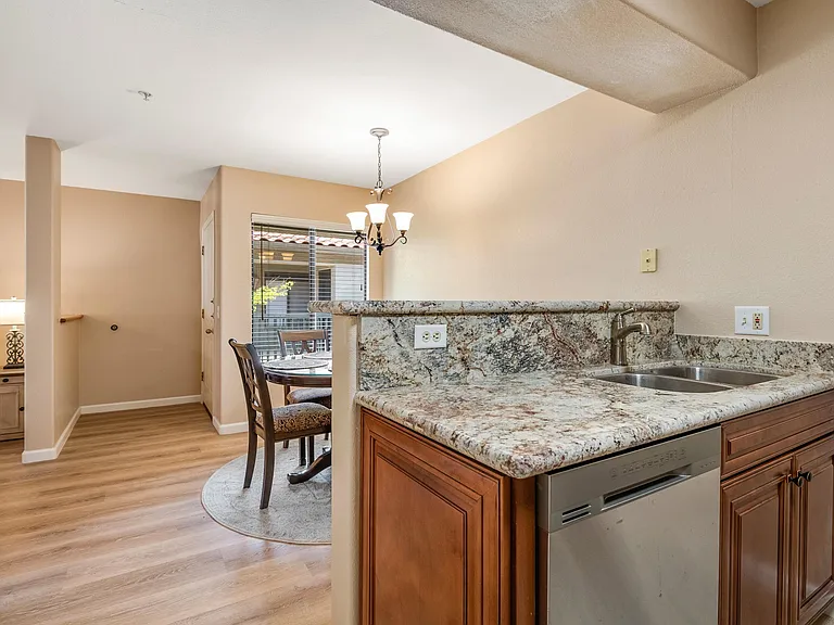 5751 N Kolb Rd #30203 — Photo 8