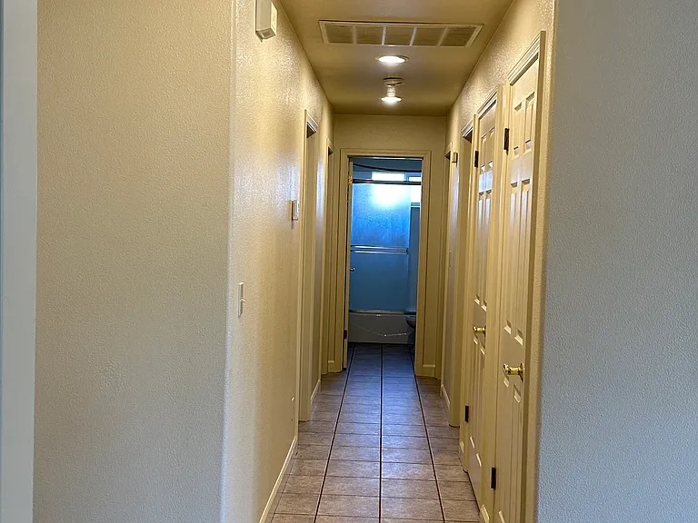 660 Westside Blvd #A — Photo 7