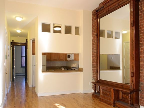 4th image of 3 E 128th St APT 2