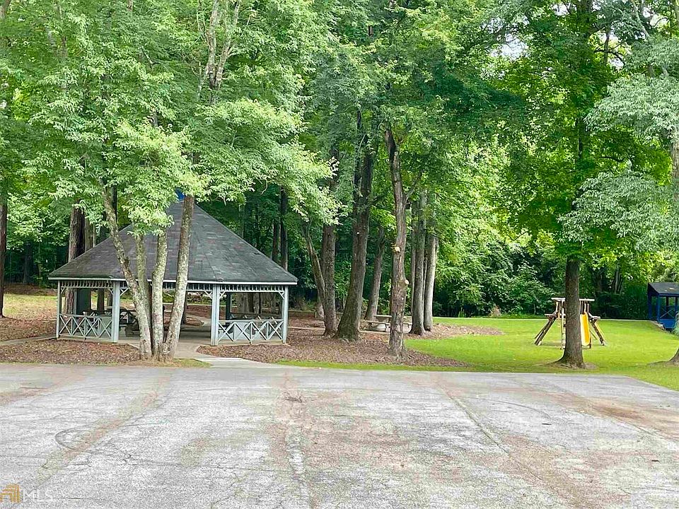 2nd image of 380 Antebellum Way #86