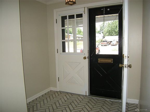 4th image of 506 Blue Jay Dr