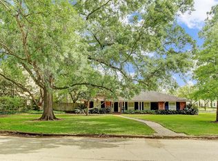 5693 Bordley Dr, Houston, TX 77056