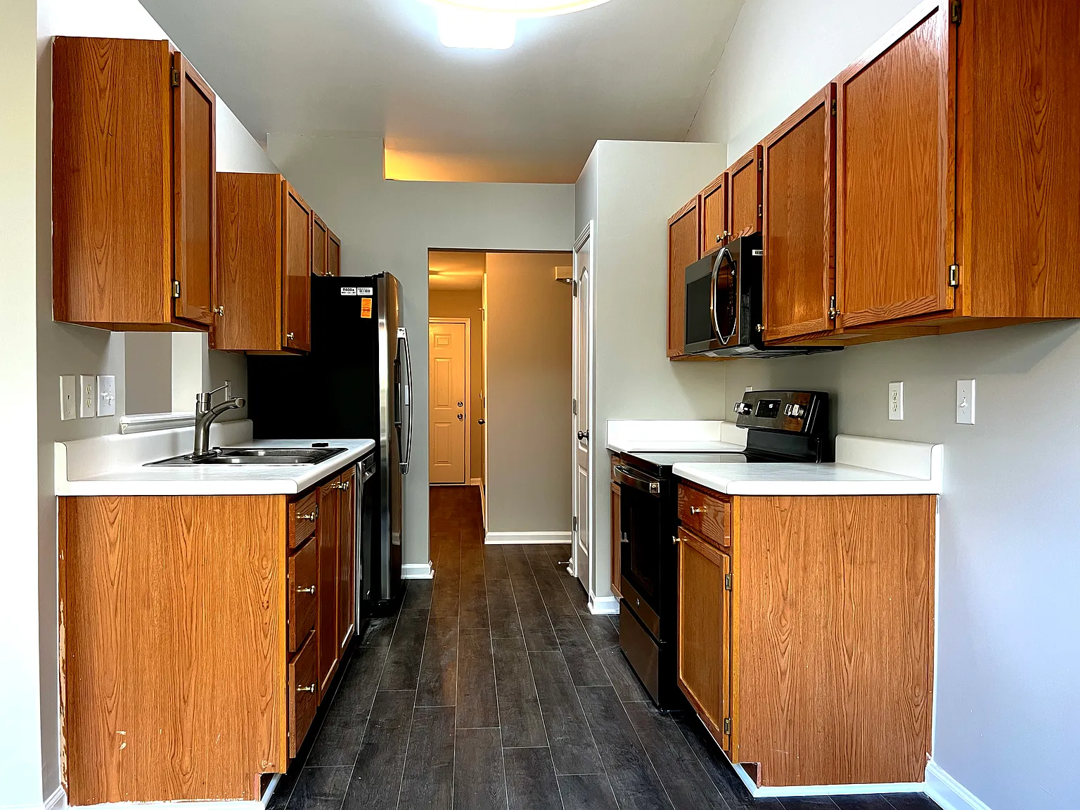 3 bed, 1248 sqft, $2,010 — Photo 4