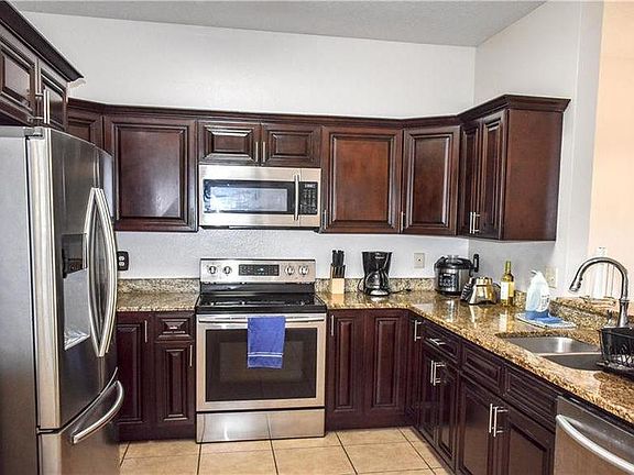 3rd image of 9232 River Rock Ln