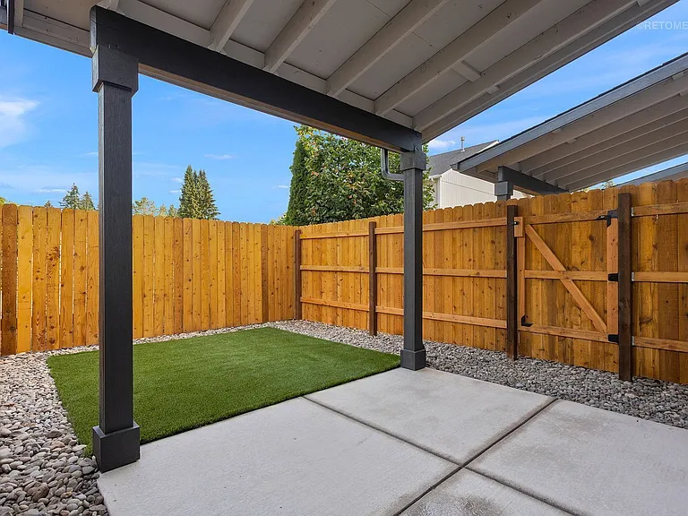 4237 Verda Ln NE — Photo 17
