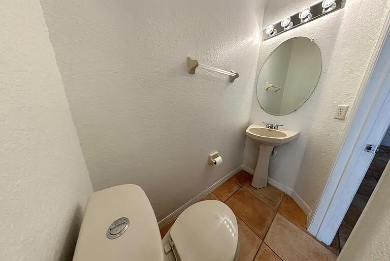 4207 Via Piedra Cir #8-102 — Photo 34