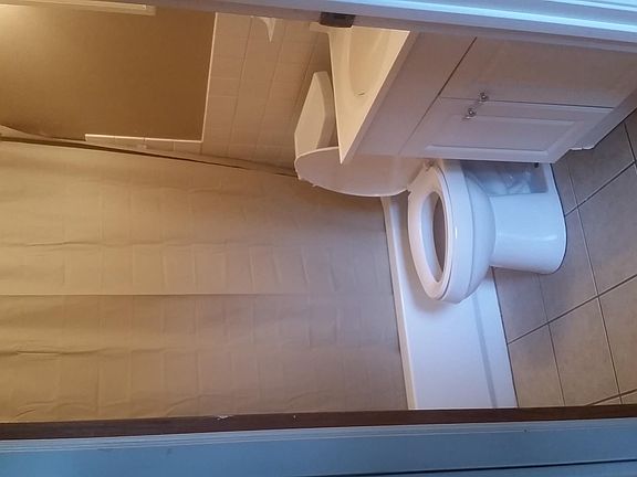 5th image of 101 S Rocky River Dr APT 403
