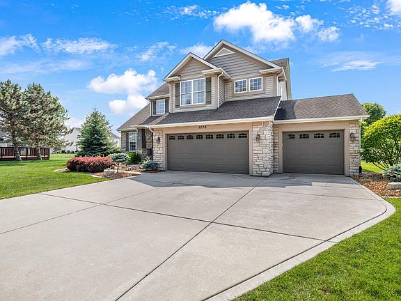 3rd image of 1576 Hearthstone Ct