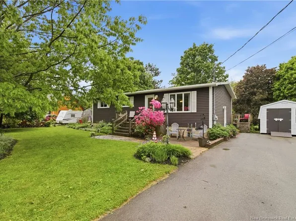 16 Webster Ave, Sussex Corner, NB E4E 3A5