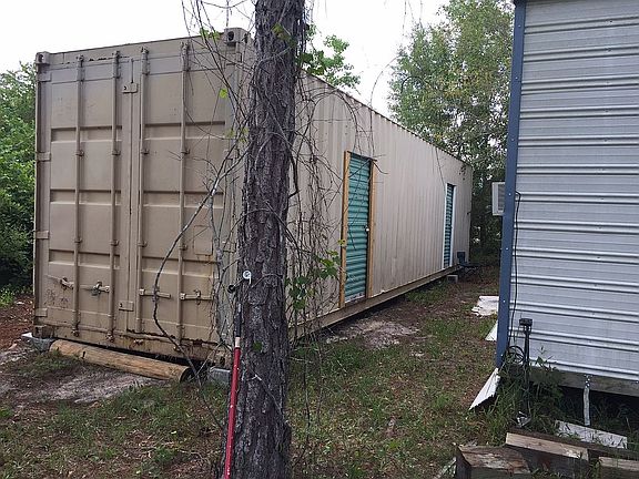 40’ shipping container stays