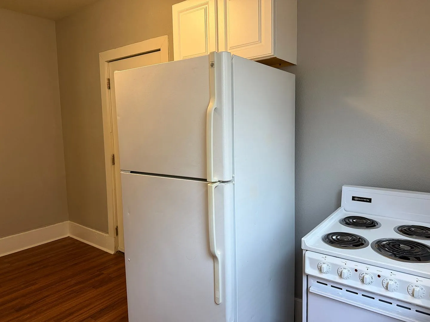 219 Paschal St — Photo 4