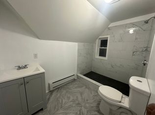 40 5th St #3, Waterbury, CT 06708