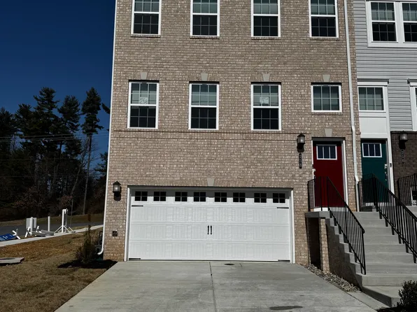 258 Birdie Ct, Pikesville, MD 21208