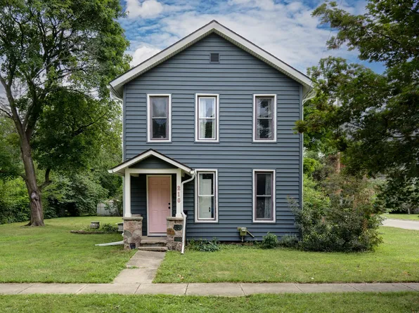 216 W Cummins St, Tecumseh, MI 49286