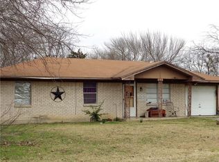 107 Union Hill Rd, Ennis, TX 75119