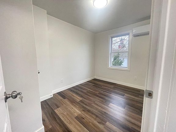 3rd image of 9 Cornell Ln #A
