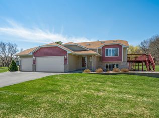 39604 Cherokee Ave, North Branch, MN 55056