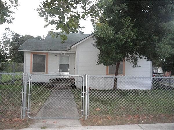 1st image of 300 W Cleveland St