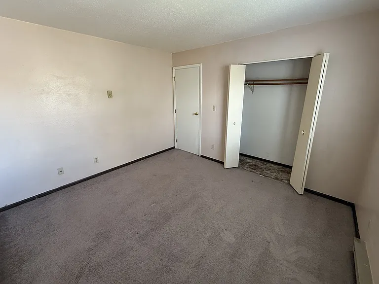 1105 N Main St #6W — Photo 9