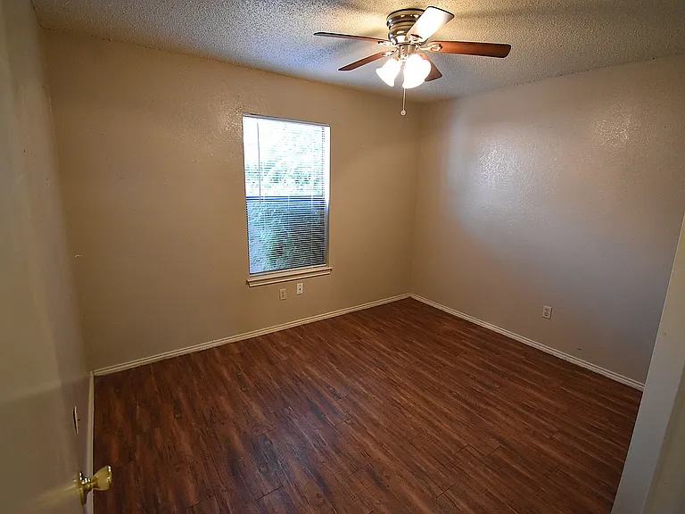 1800-1806 Rawhide Loop #1800 — Photo 9