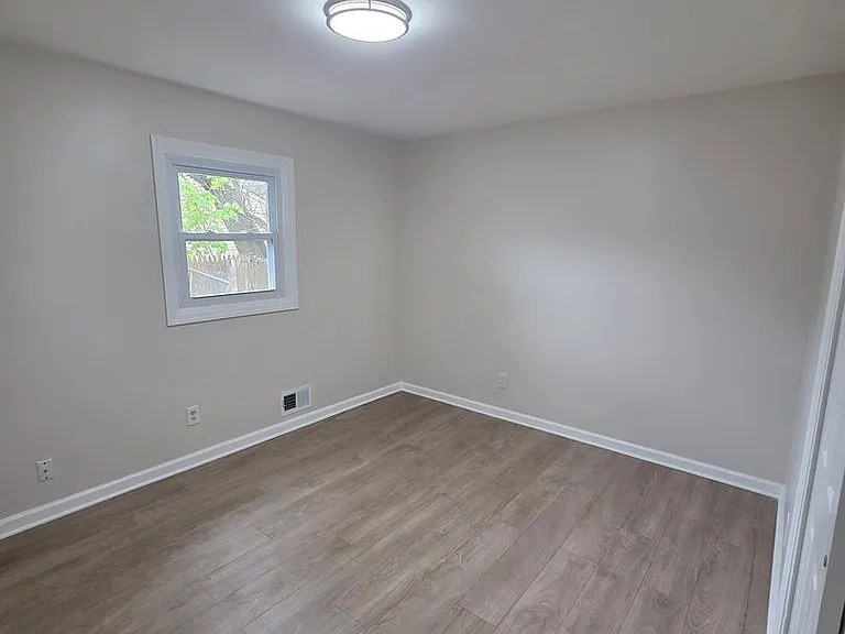3 Freewood St — Photo 8
