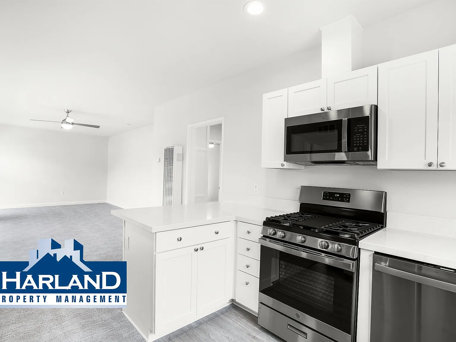1012-1026B A Avenue - 1020A — Photo 2
