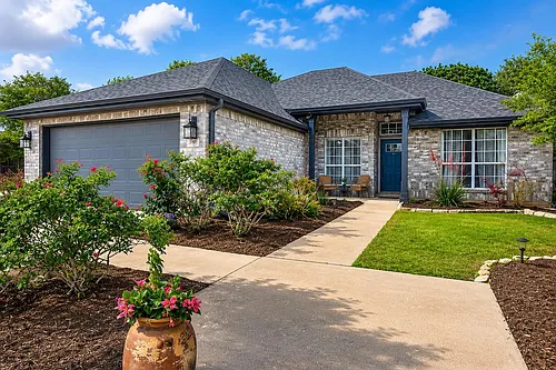 201 Rio Vista Dr Photo 1
