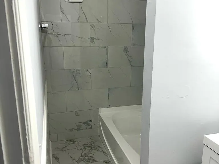 19 Seymour St #3 — Photo 8