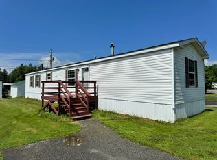 66 3rd St, Lancaster, NH 03584
