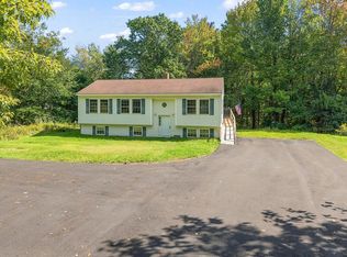 32 Cottle Rd, Oakland, ME 04963