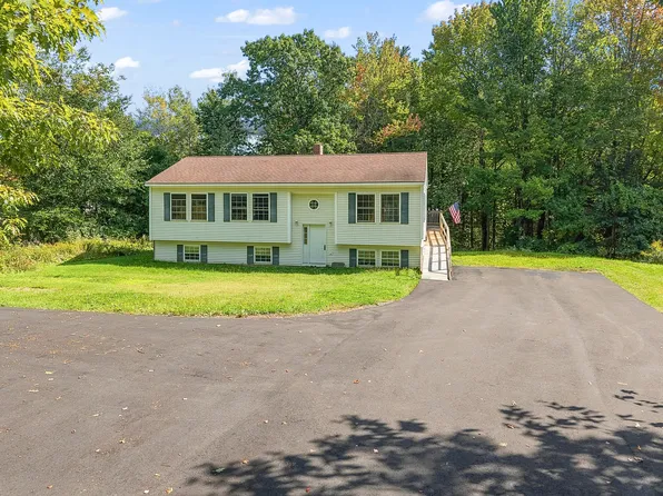 32 Cottle Road, Oakland, ME 04963