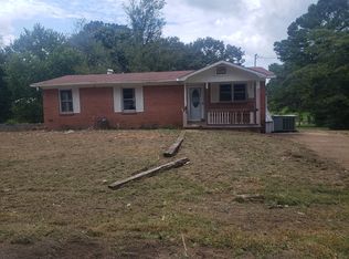 45 Buckley St, Hollow Rock, TN 38342