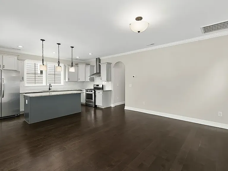 18 Cottage Knoll Cir — Photo 7