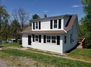 1903 Willis St, Salem, VA 24153