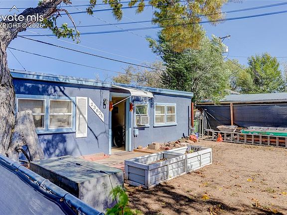 4th image of 2382B E Boulder St