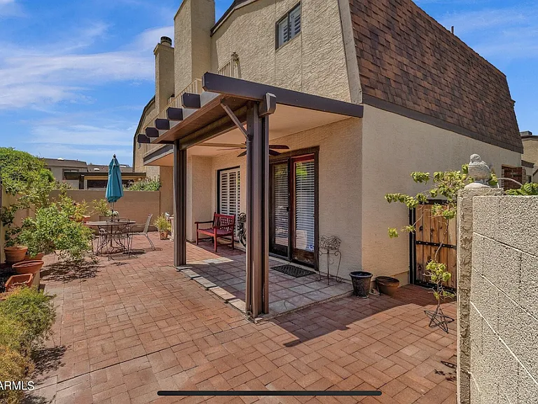 2511 E Shaw Butte Dr — Photo 25