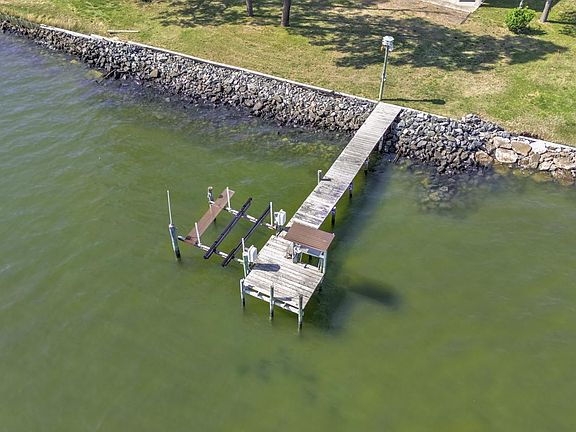 3rd image of 40461 Old Breton Beach Rd