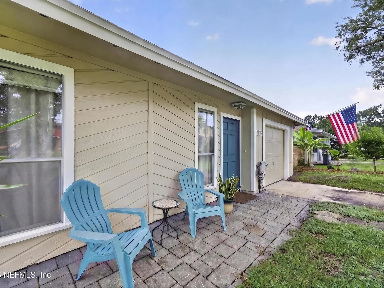3 bed, 2.0 bath, 1266 sqft, $3,000 — Photo 2